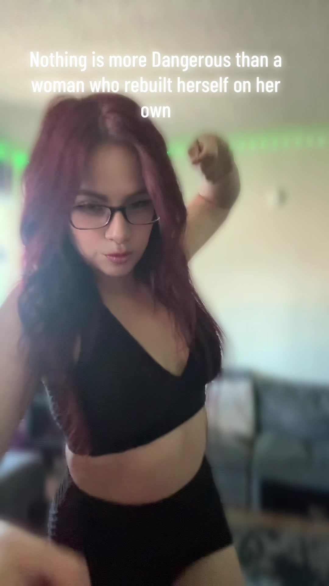 @KittynIza