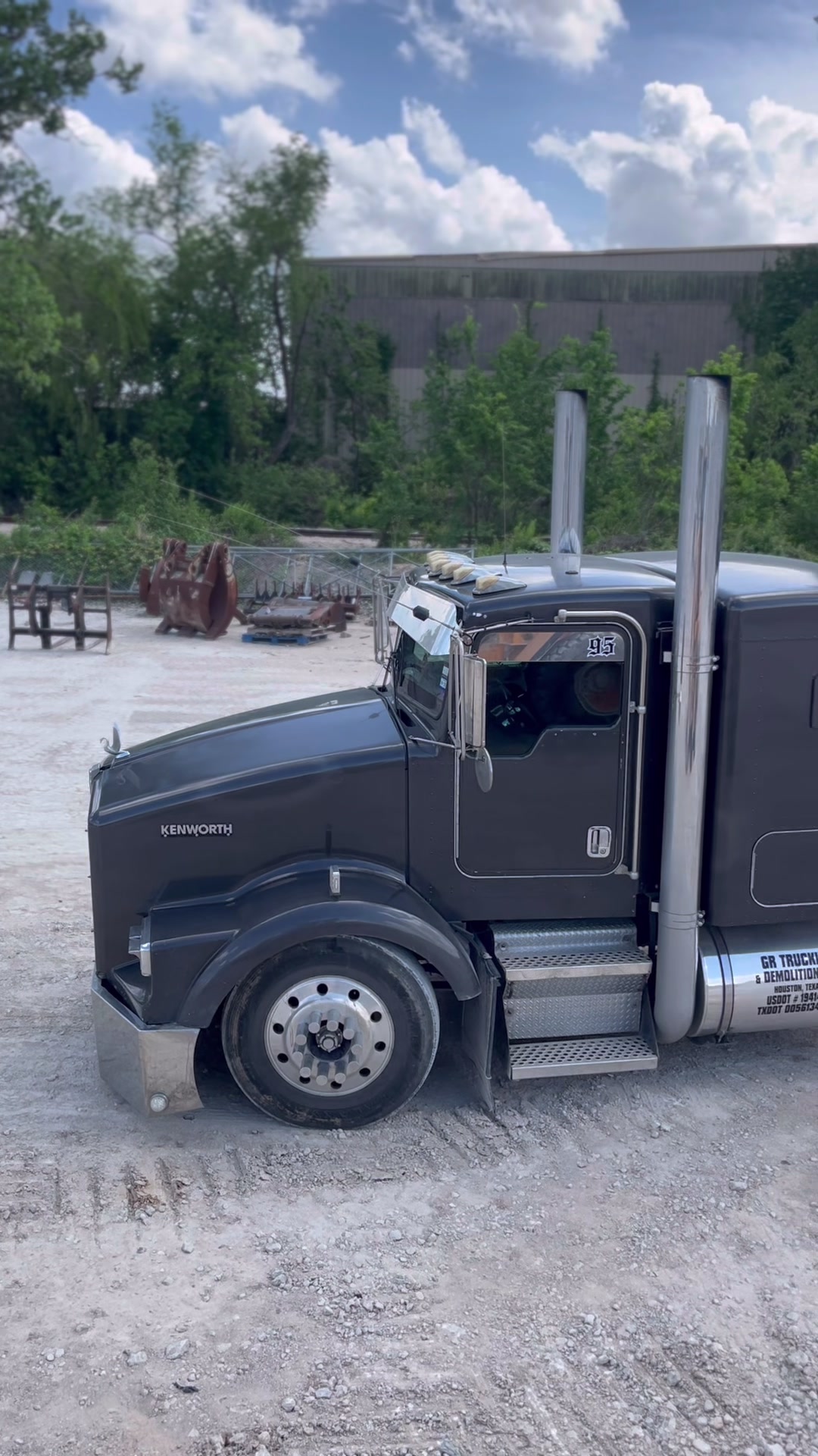 @Gr trucking & demolition LLC