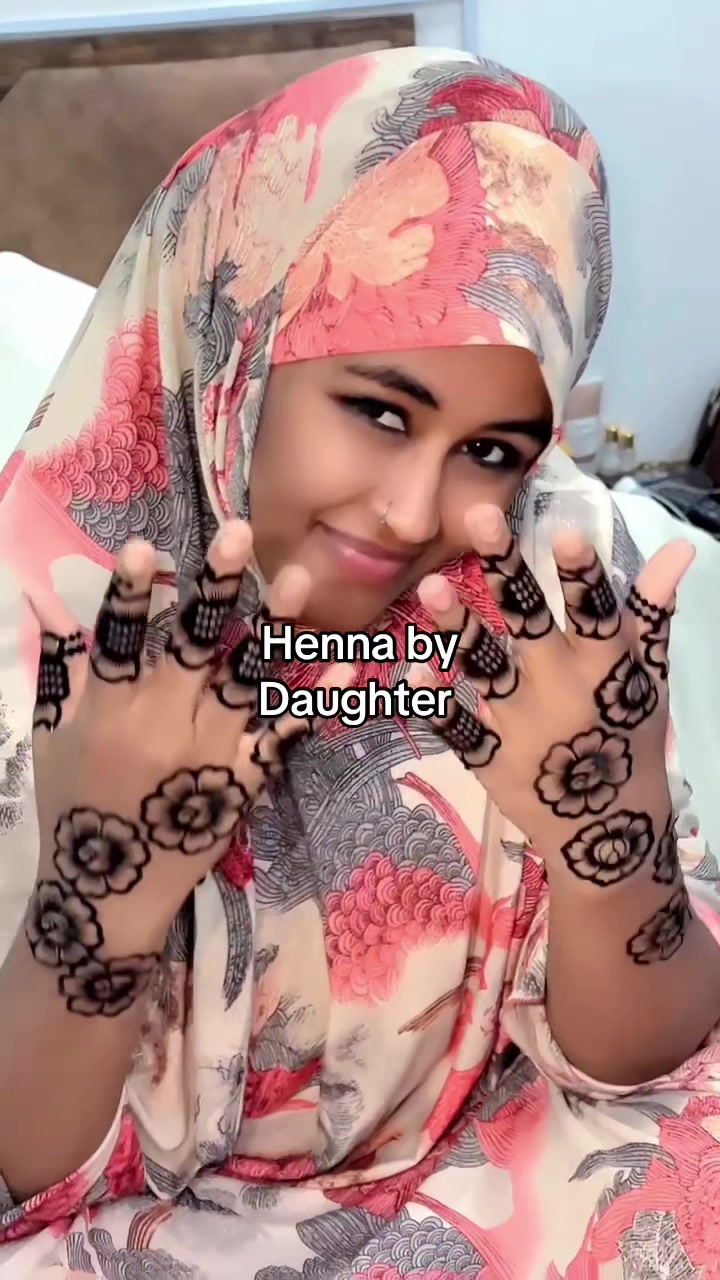 @hennabydaughter2