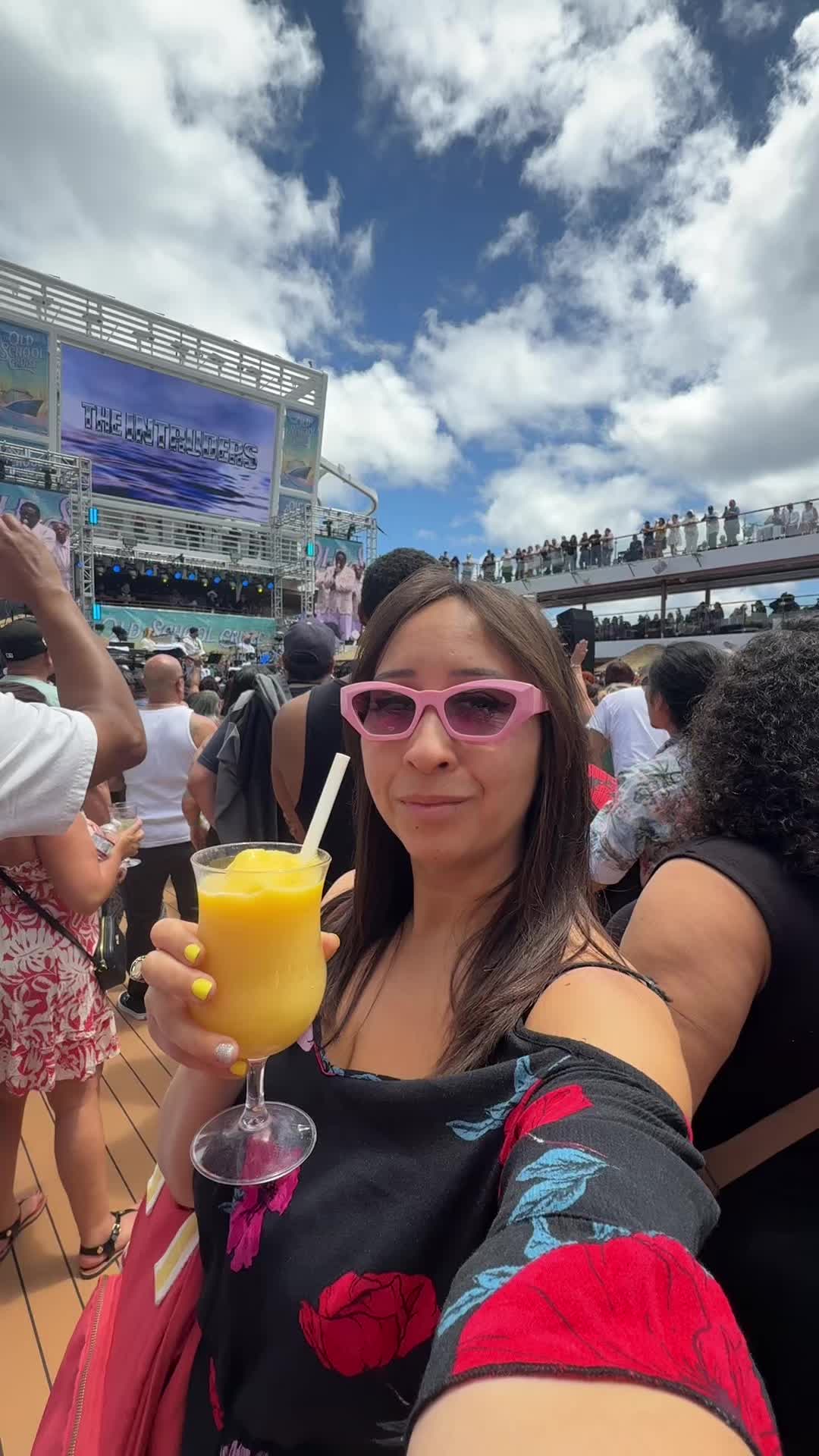 @Bria | Travel & Lifestyle