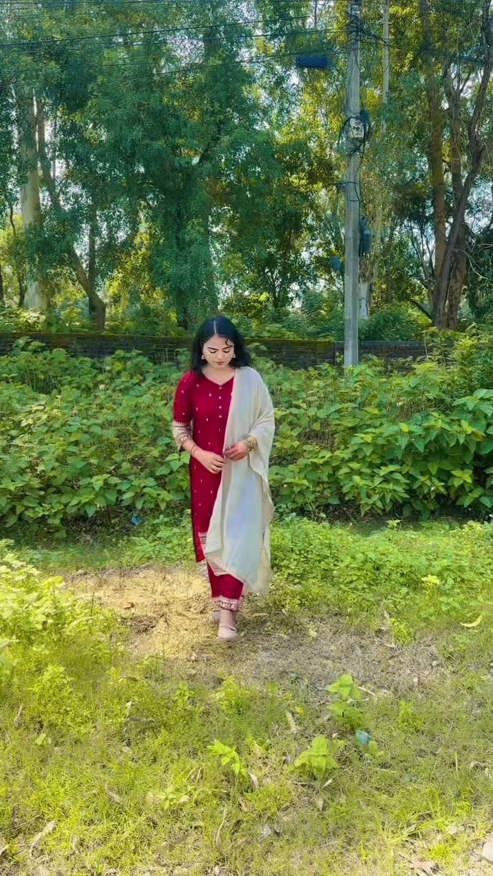 @Aneeta🖤