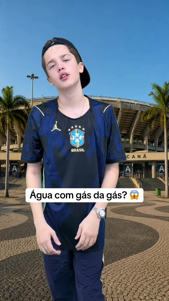 @N&Iacute;COLAS NETTO