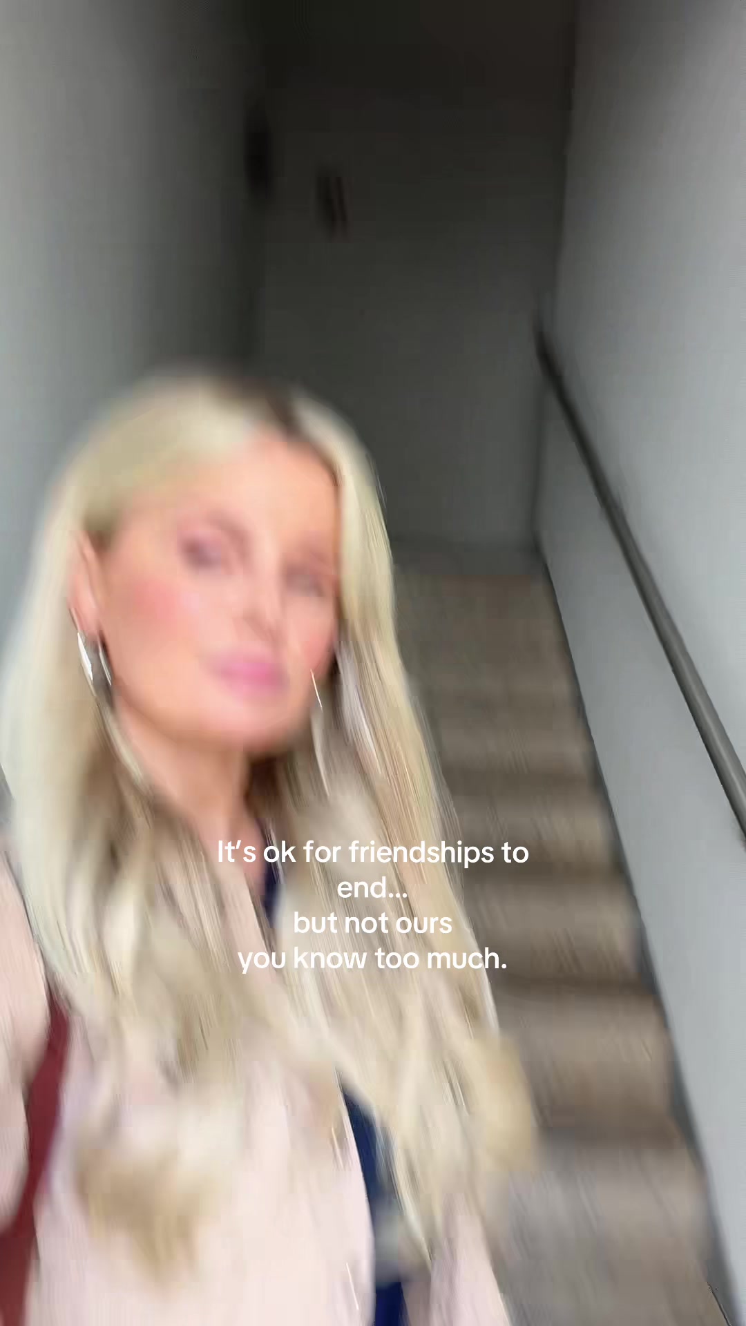 @AlexaChior