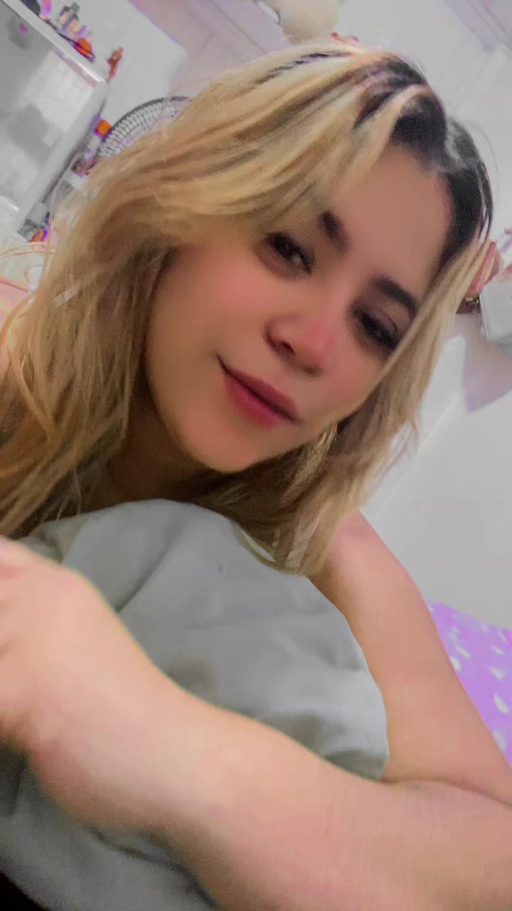 @Mia Moya