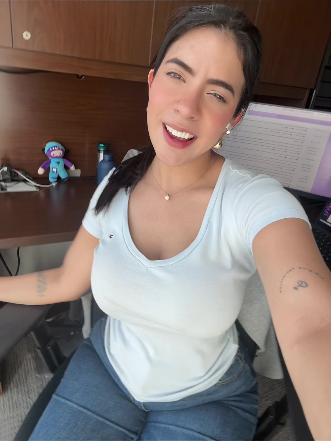 @Eluzmar Alviarez