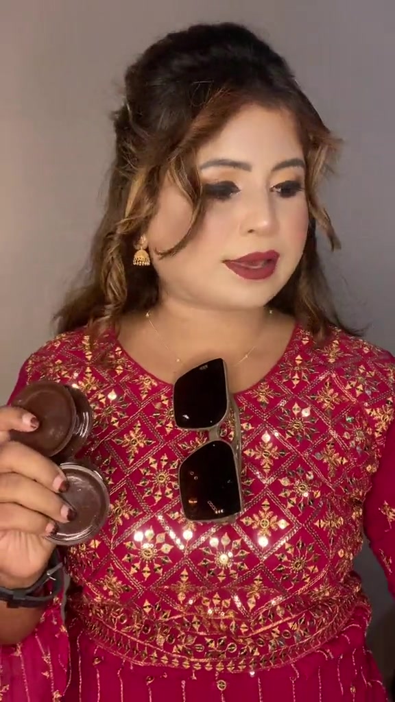 @Sharmin Shila cream apađ