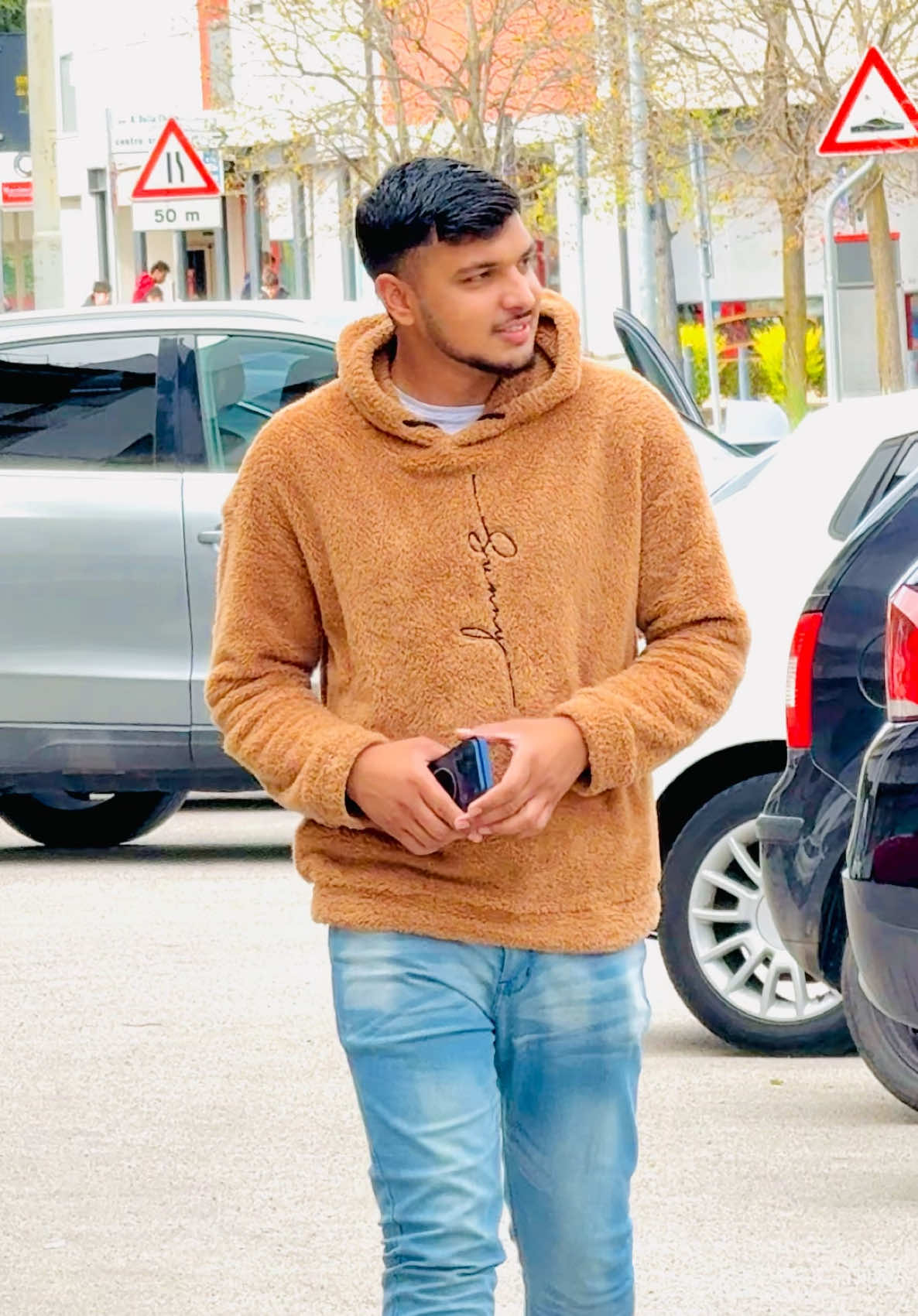 @ZuمaR🌸🐵