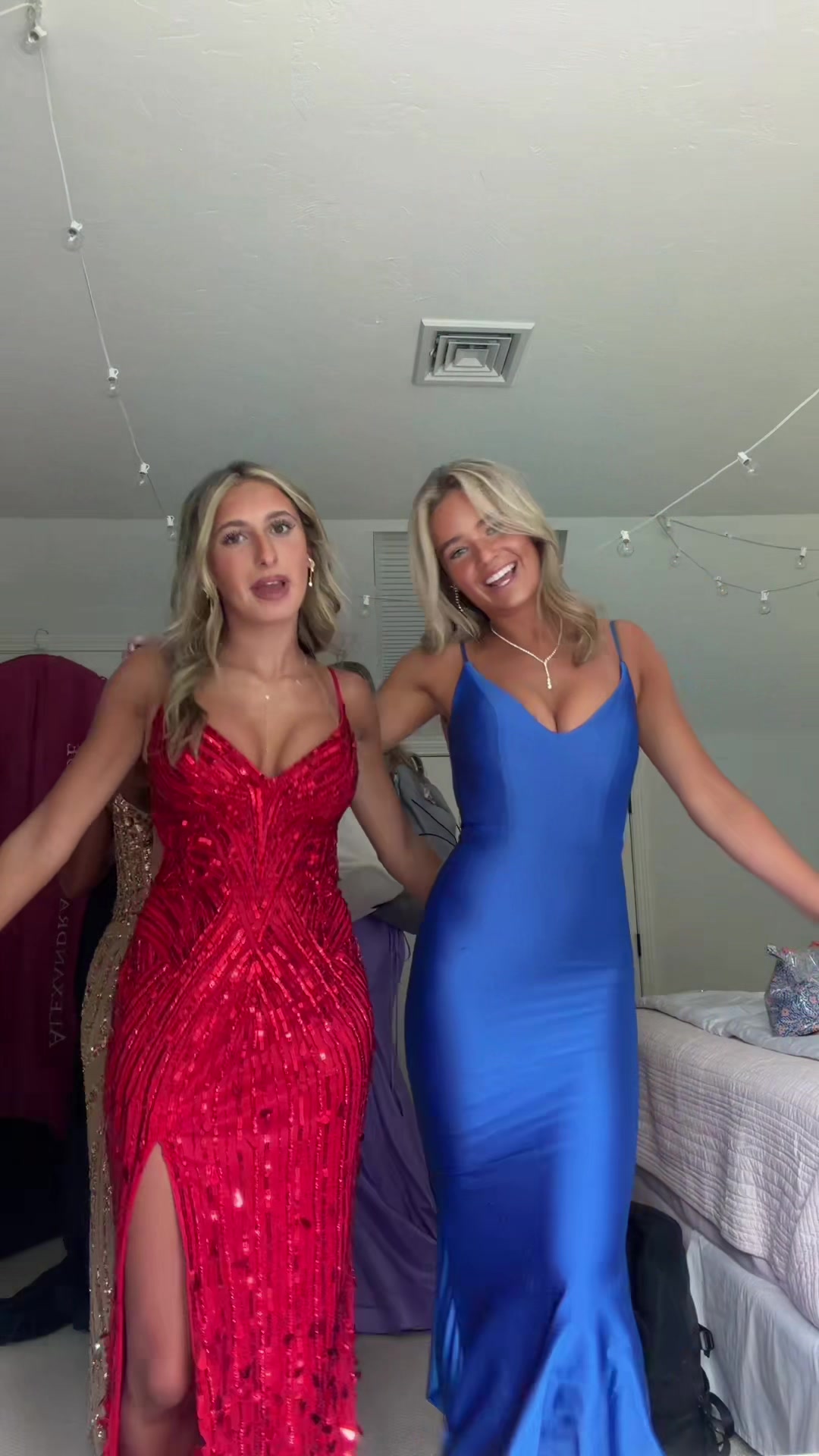 @Sophia