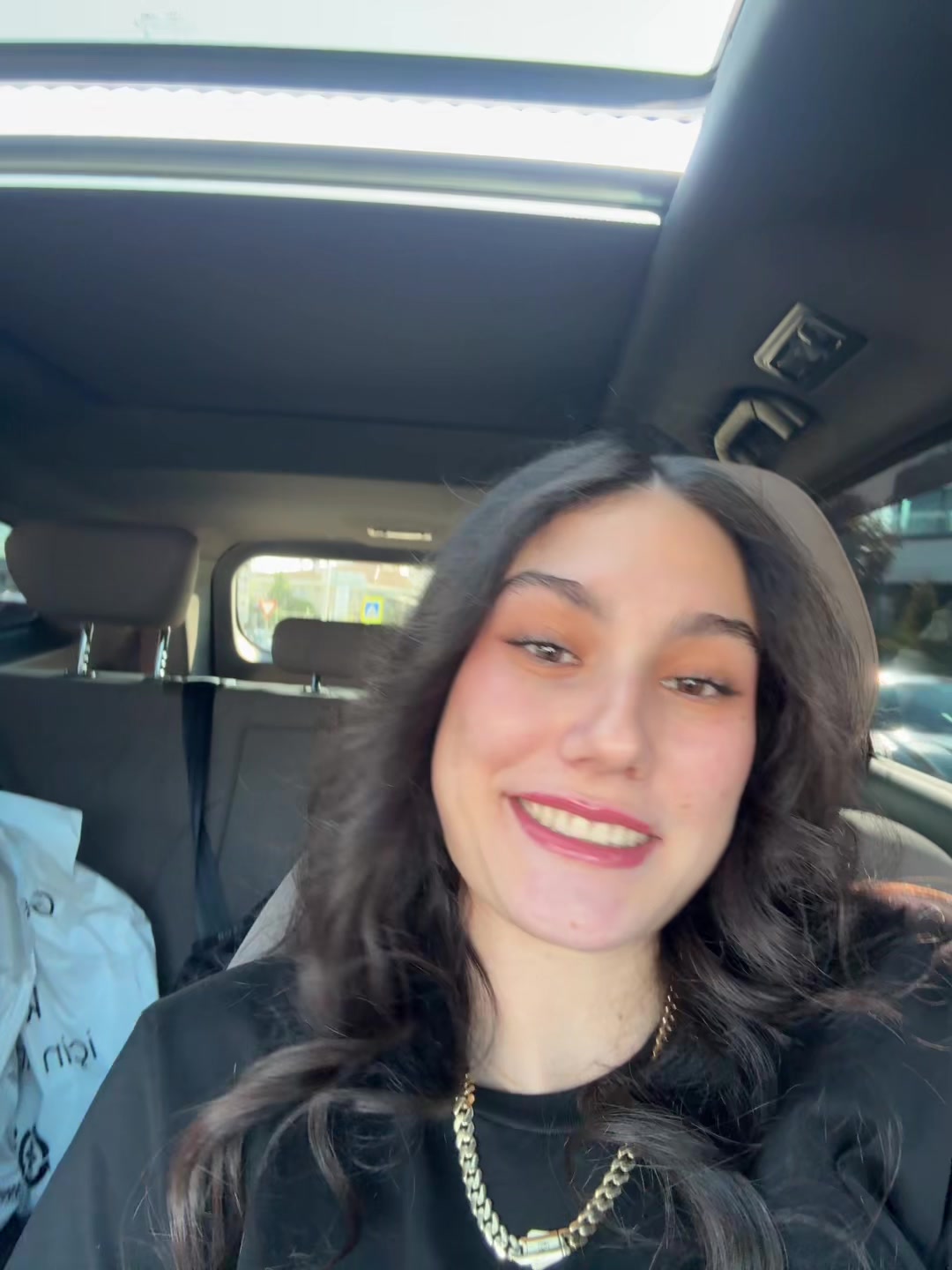 @Defne