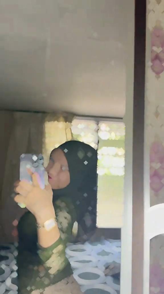 @M4Y BE R3ND0M