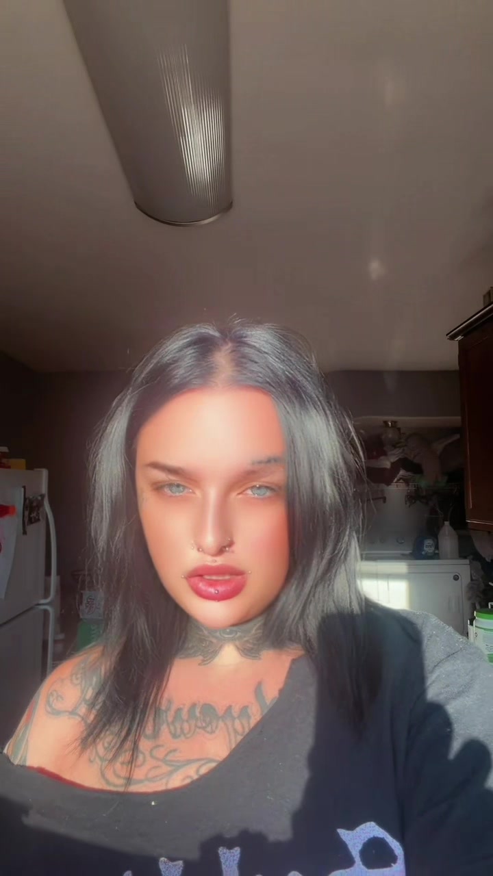 @𝔟𝔬𝔬𝔤𝔢𝔶𝔪𝔞𝔫