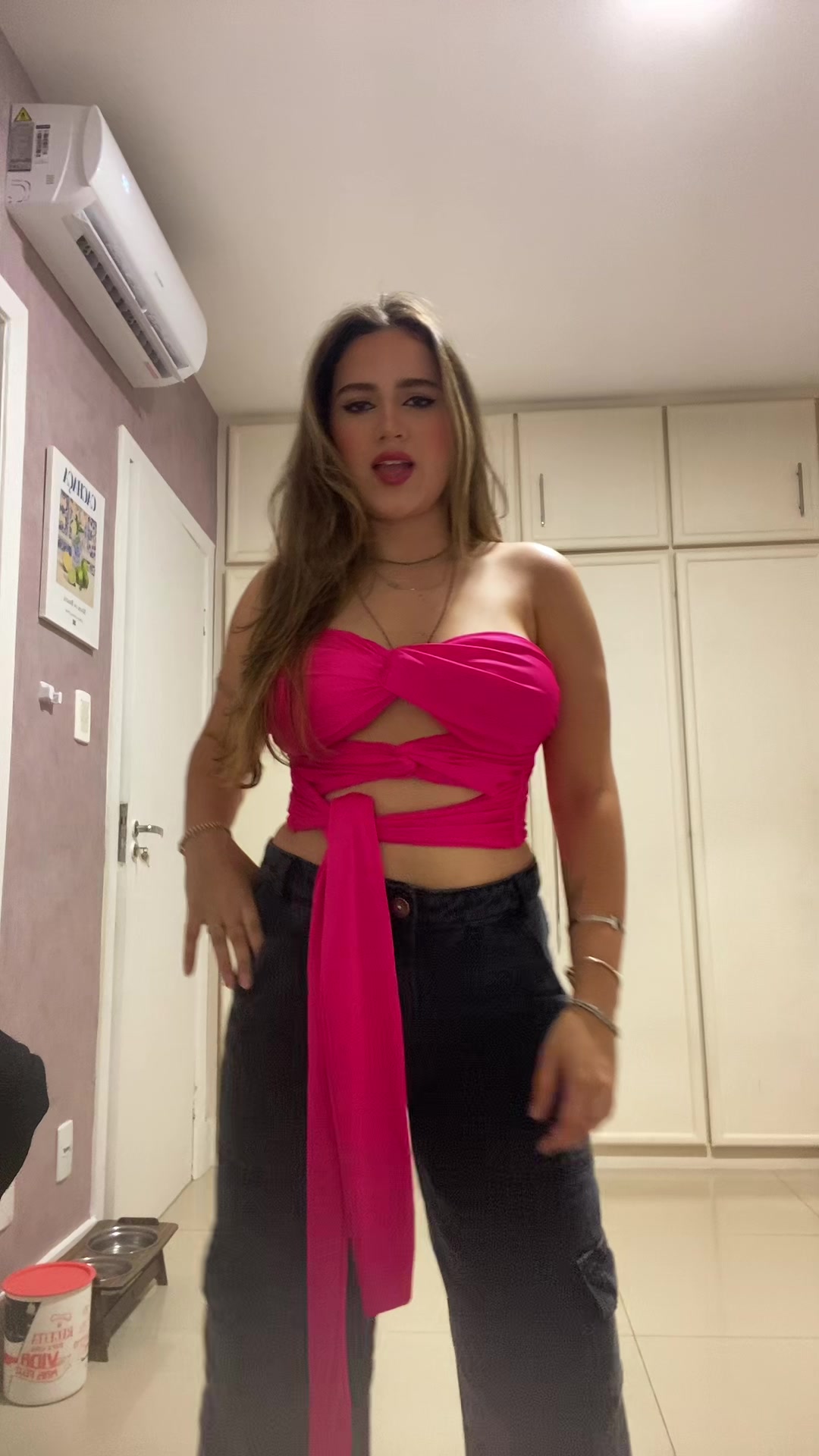 @Jú