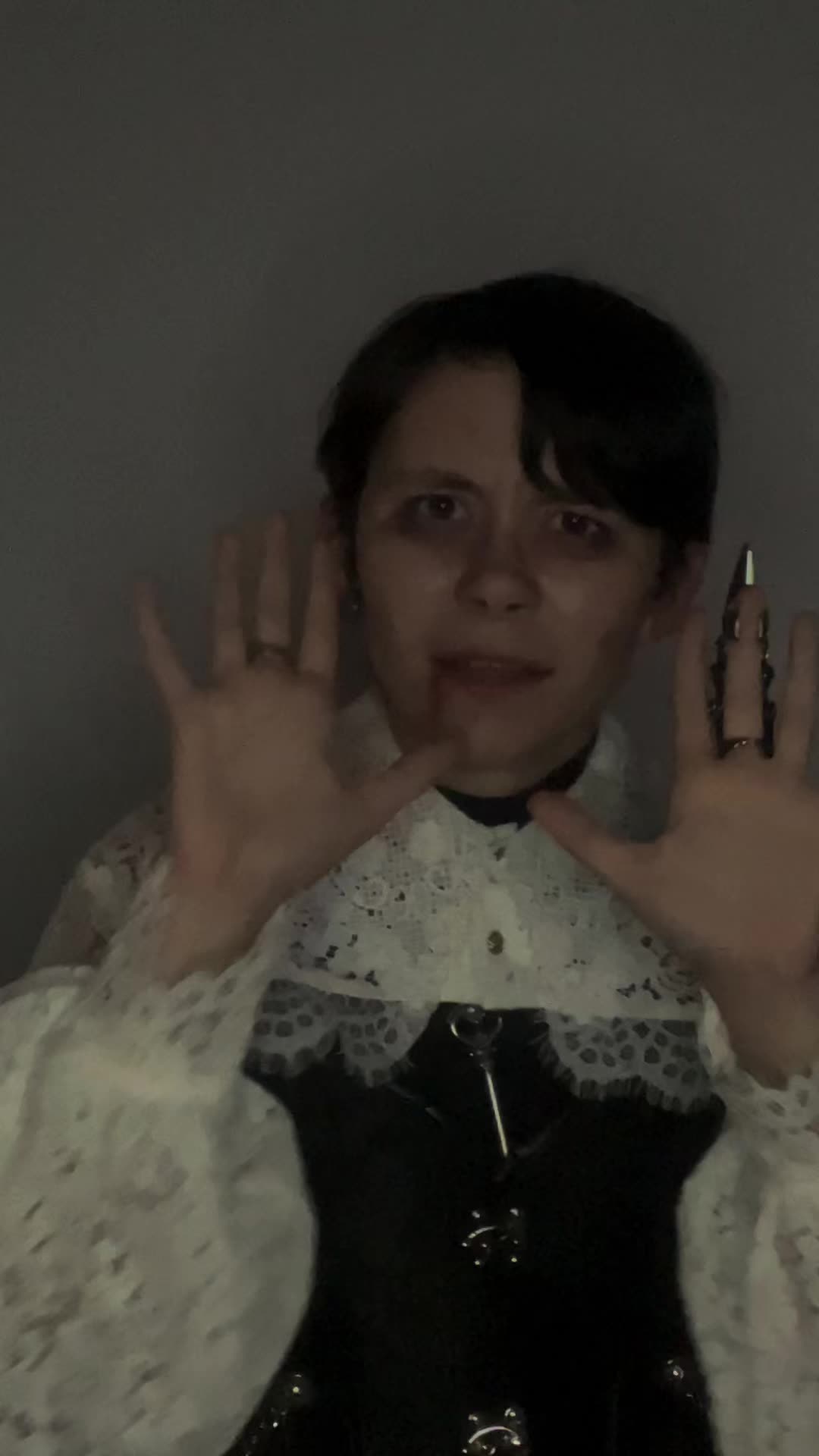 @Emi