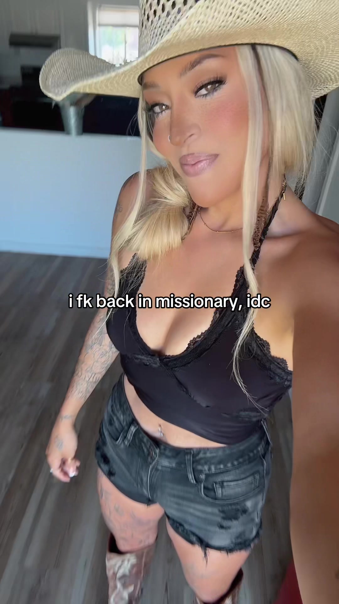@celinea