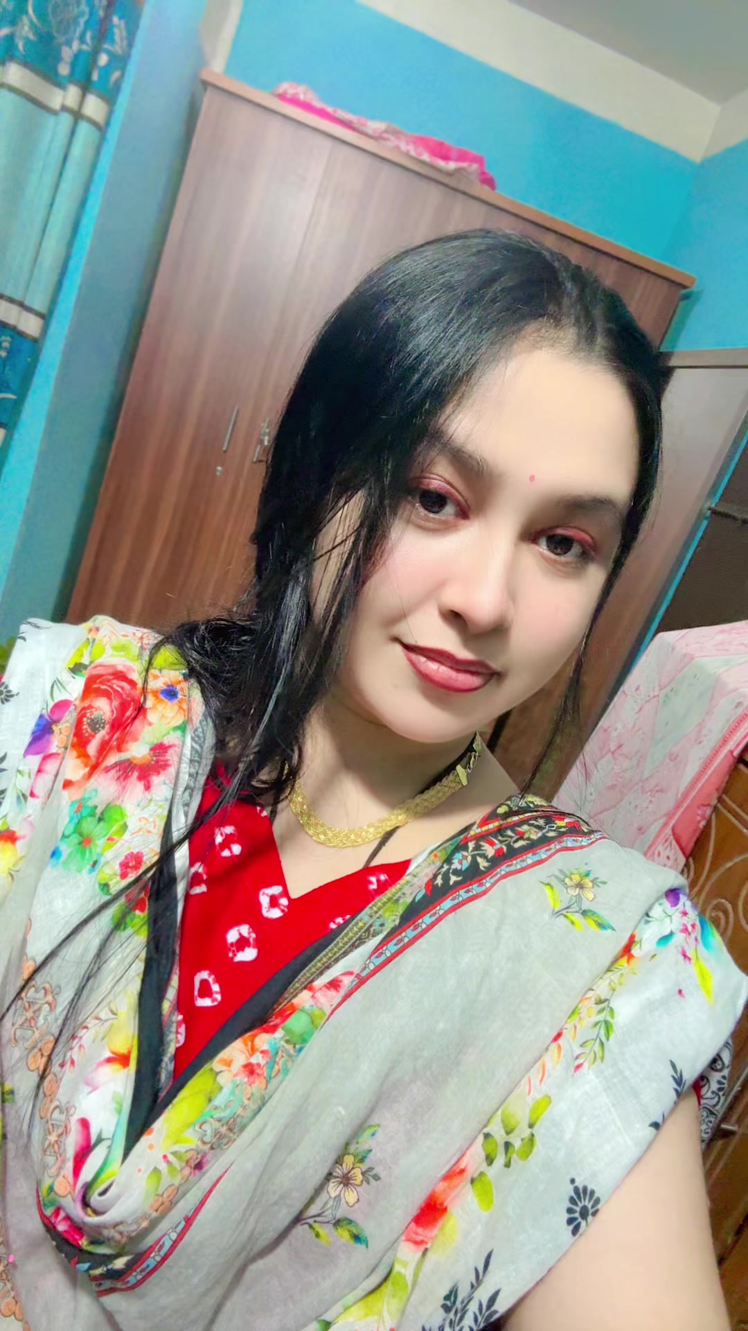@নূপুর খন্দকার বিউটি পার্লার ✅