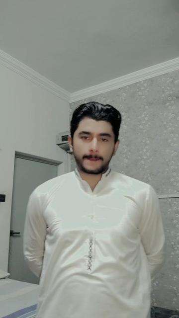 @(❤Ayan Malik(✿♥‿♥)