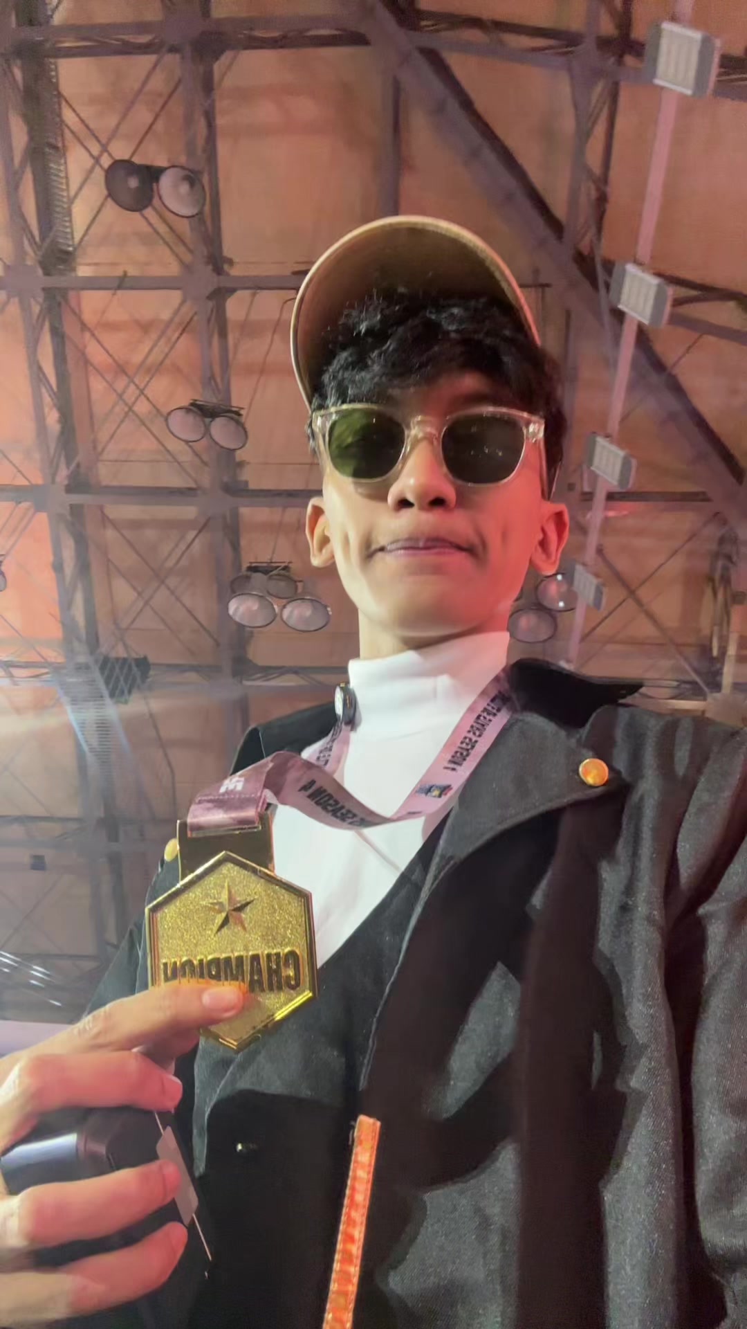 @AURA AMAY x POINTGAMERS