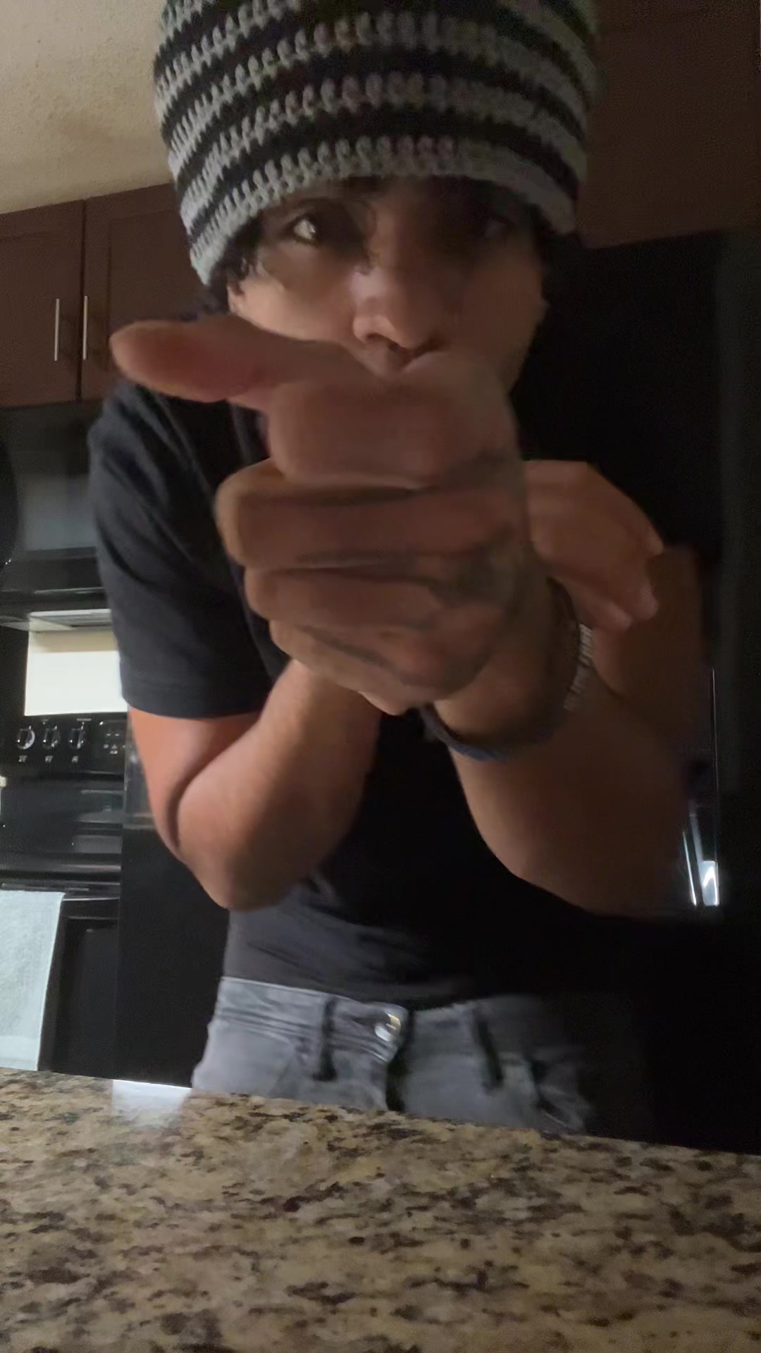 @Ewwwsix