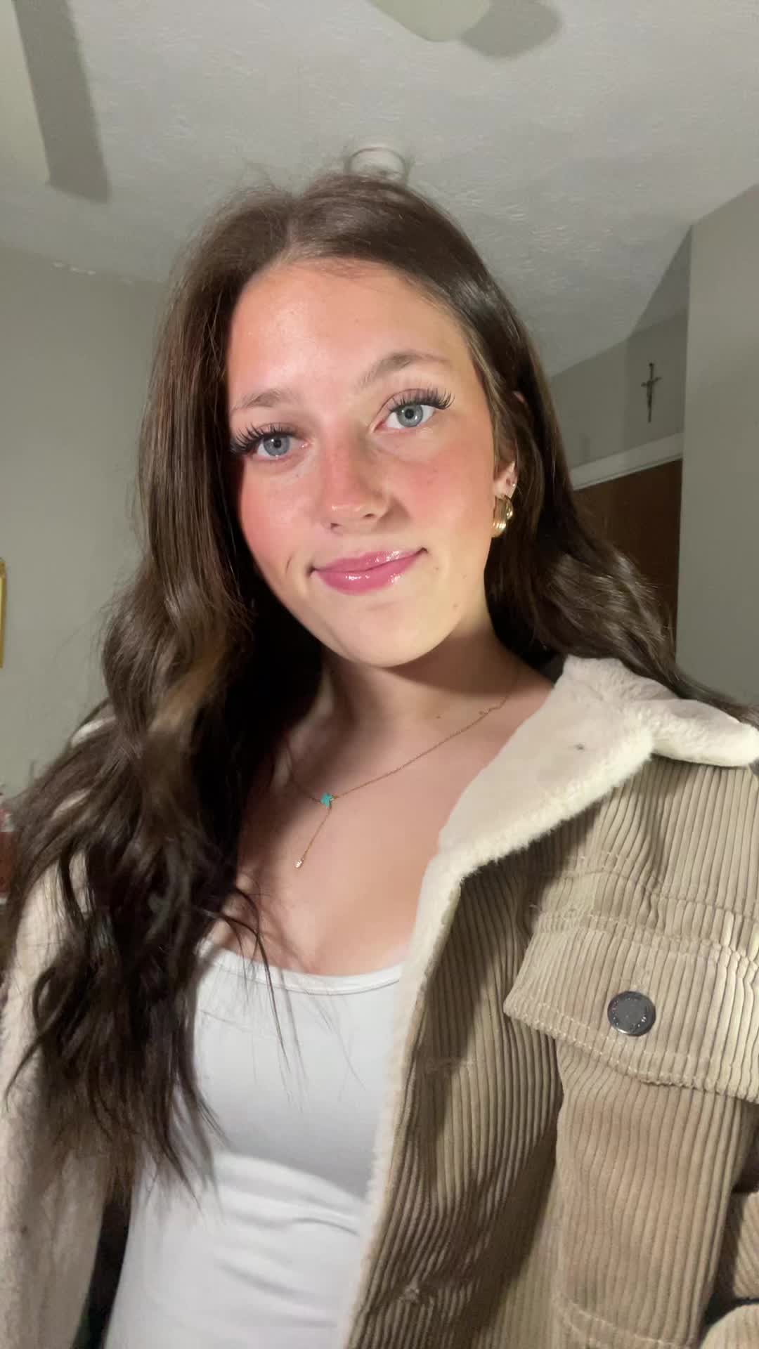 @chloe