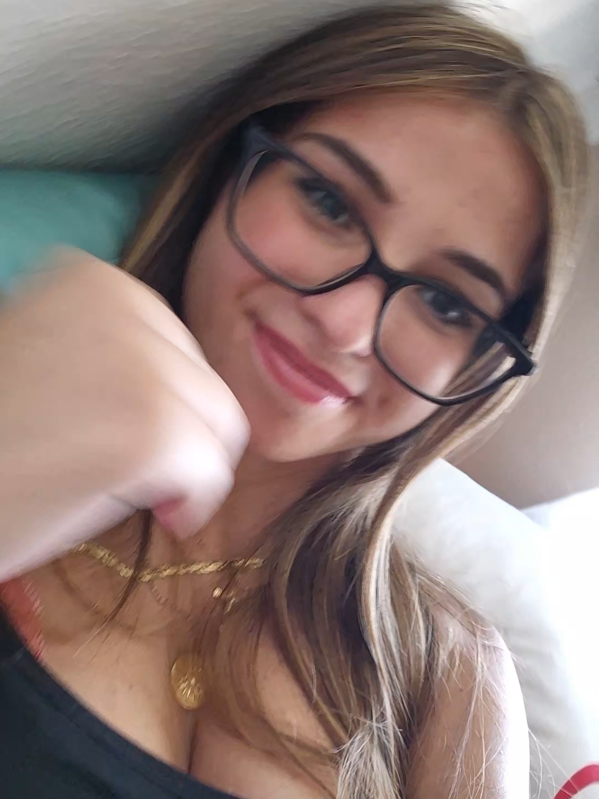 @𝒗𝒆𝒓𝒐𝒏𝒊𝒌𝒊_