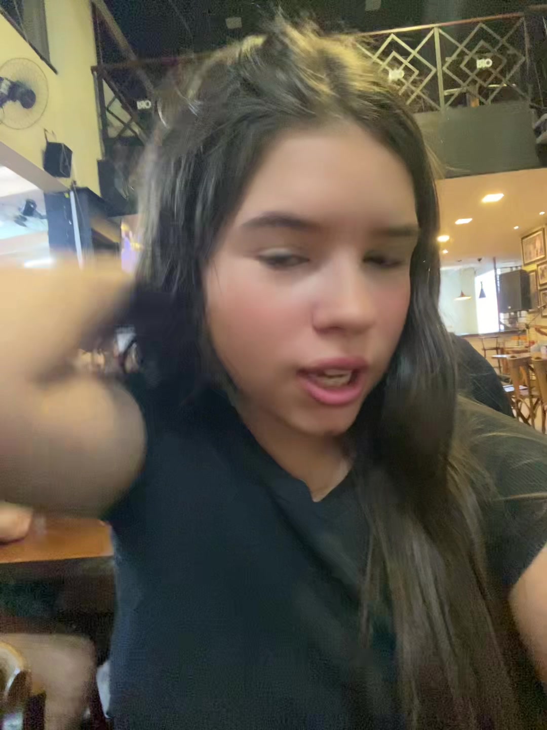 @user11487083886