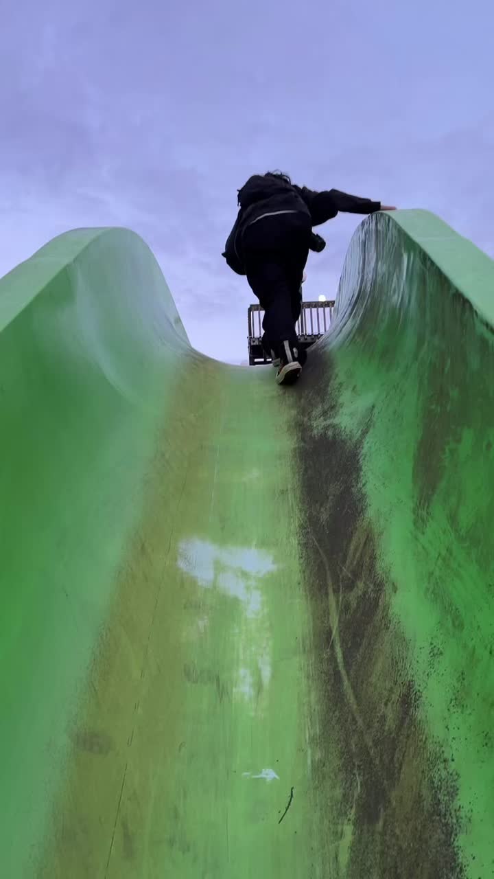@ℂ𝕙𝕠𝕨𝕕𝕖𝕣