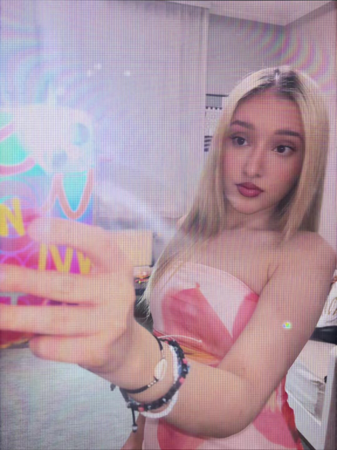 @👸🏼