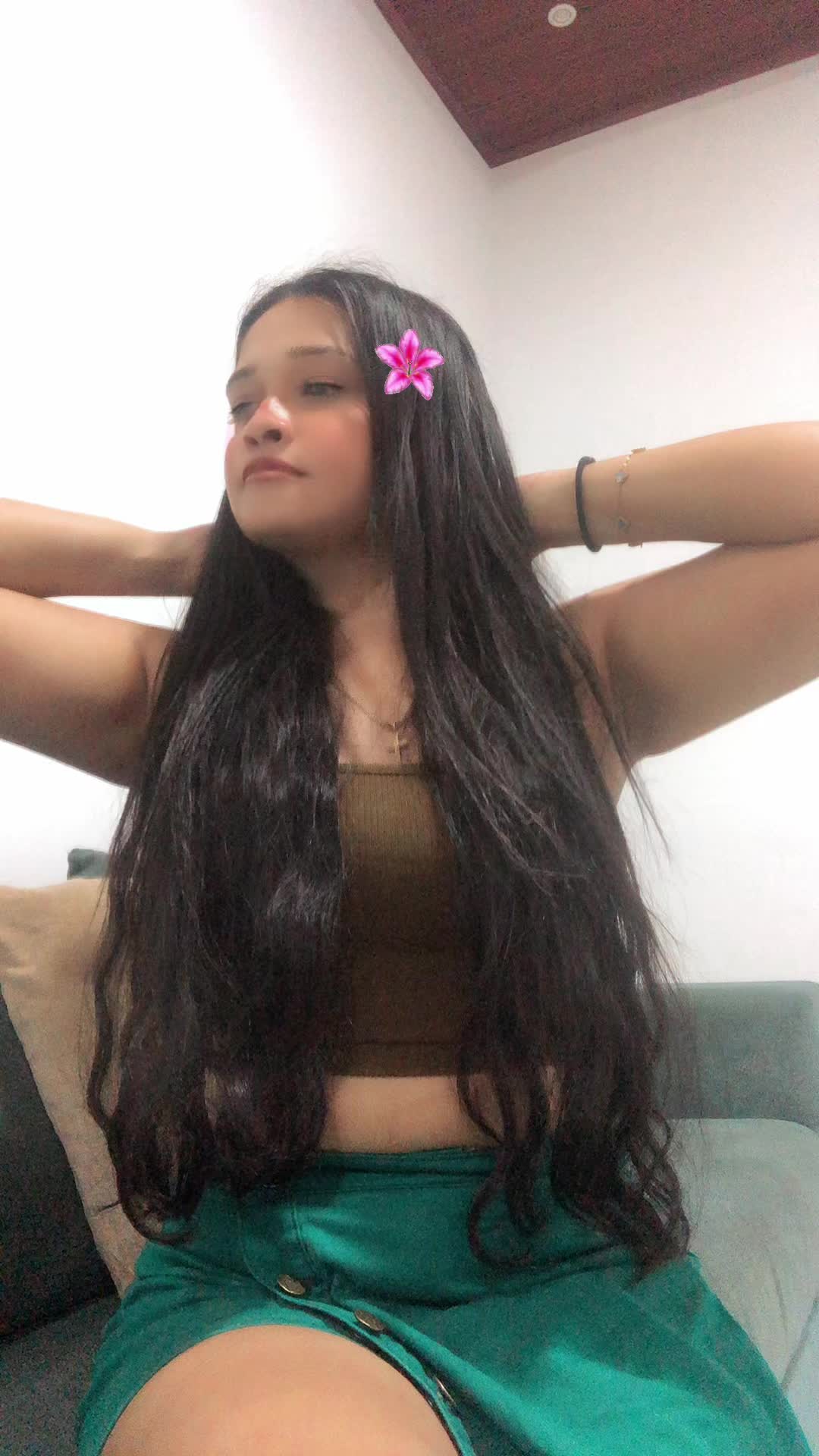 @oshini shanaya