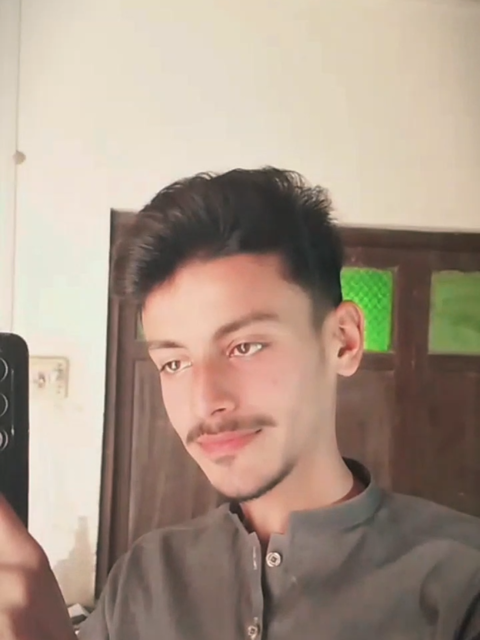@B &Auml; S I T🕊️