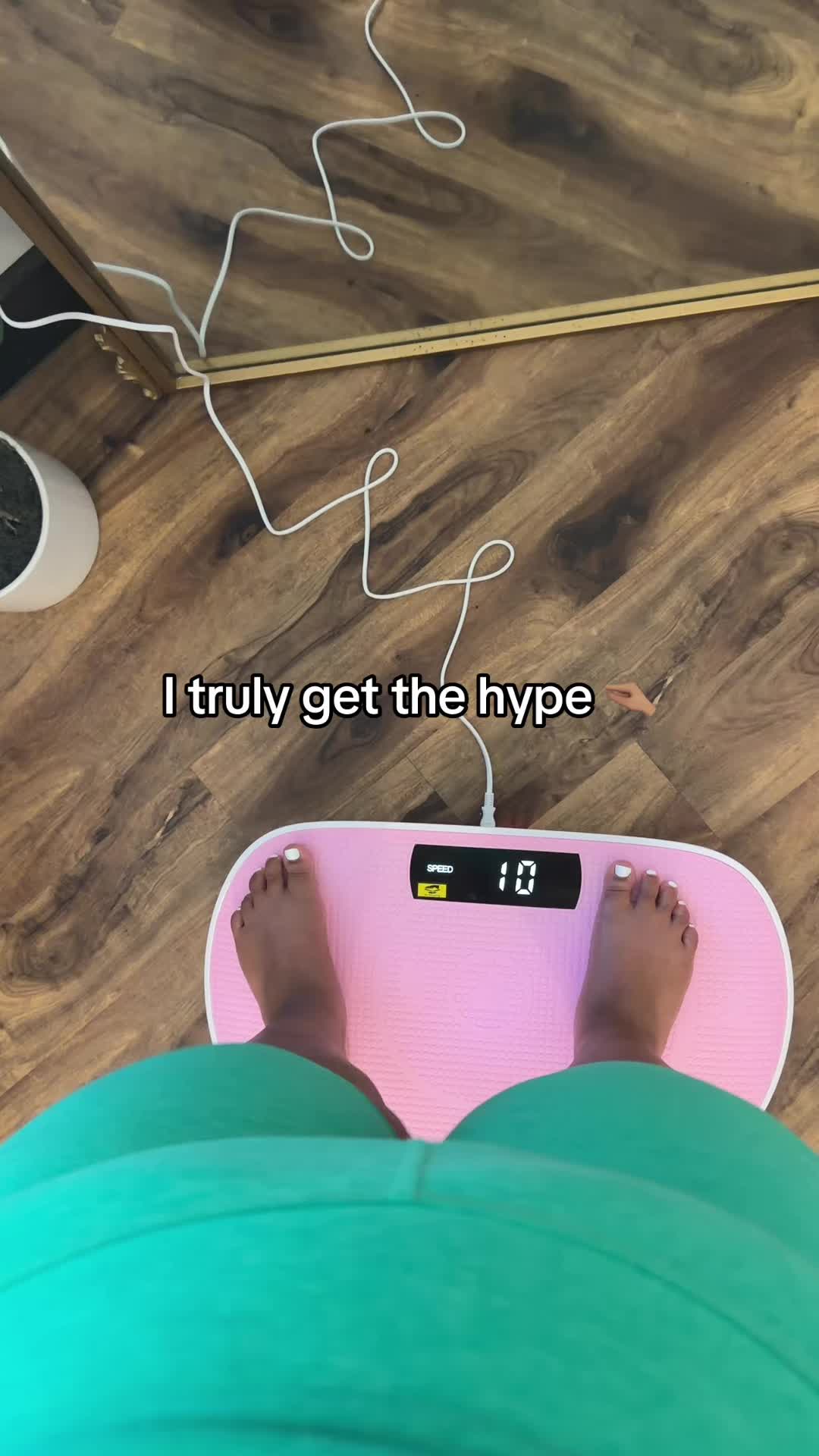 @curvesbyzo_