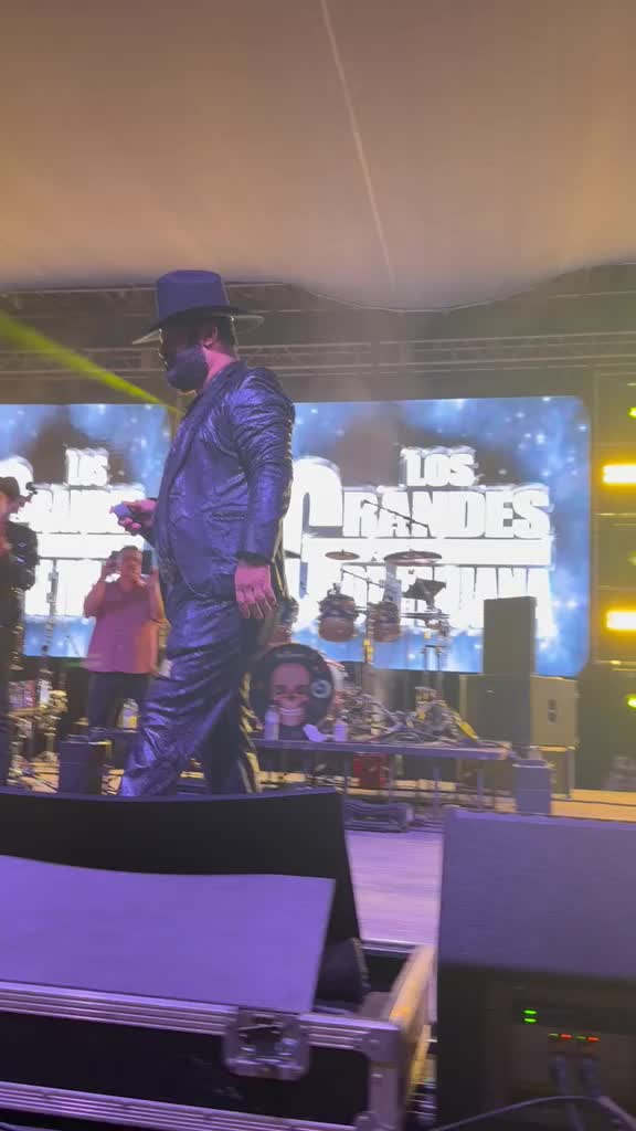 @Los Grandes De Tijuana