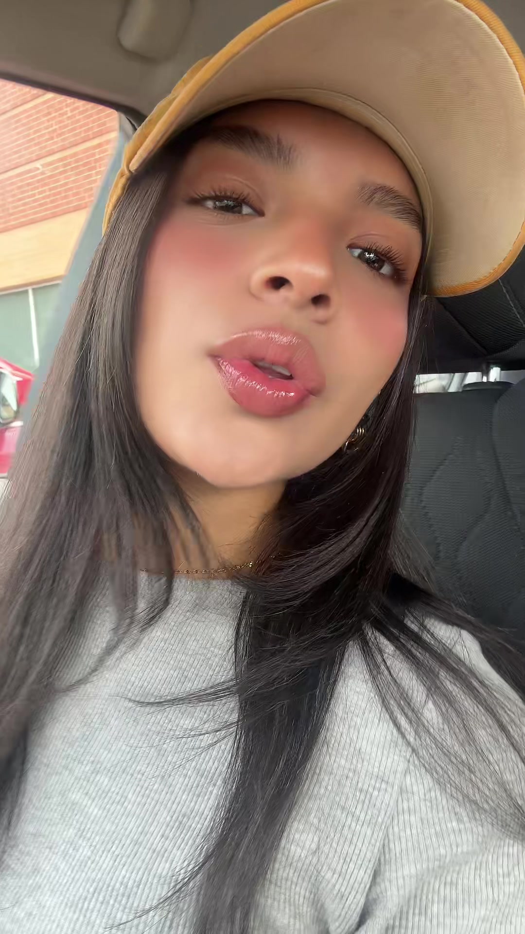@Josselyn