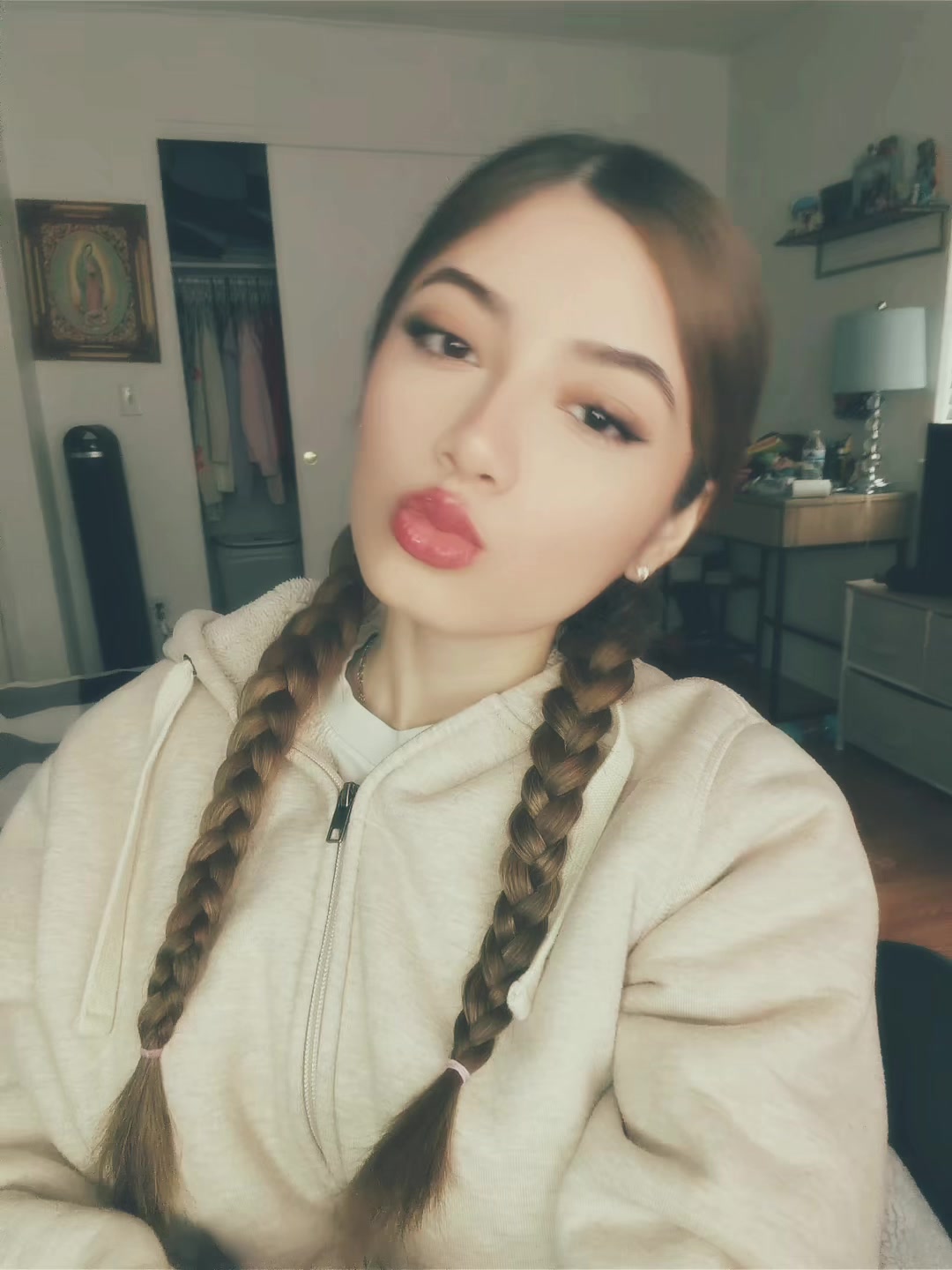 @melissaa