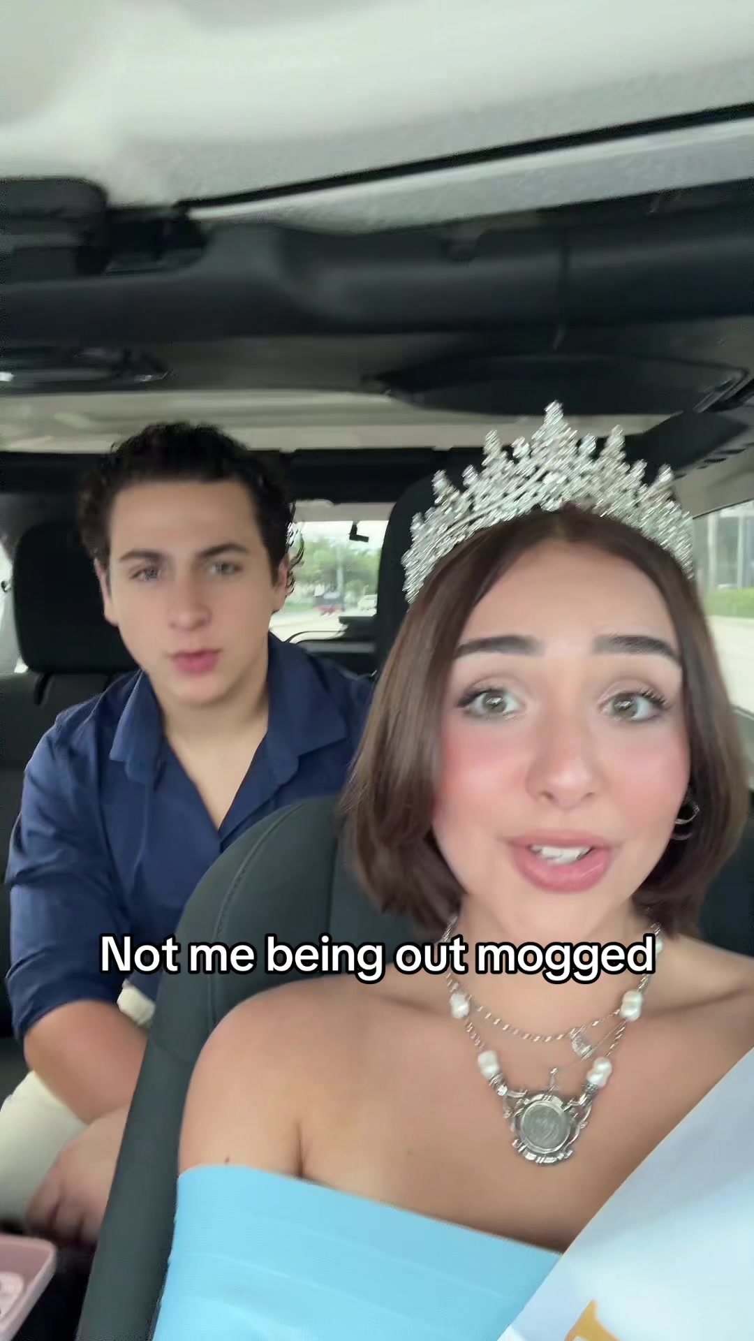 @Ana Lucia