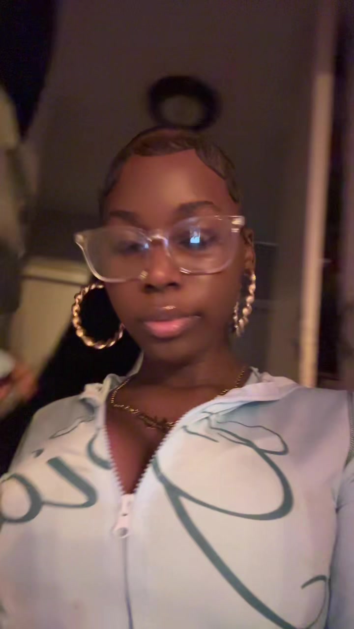 @🤓