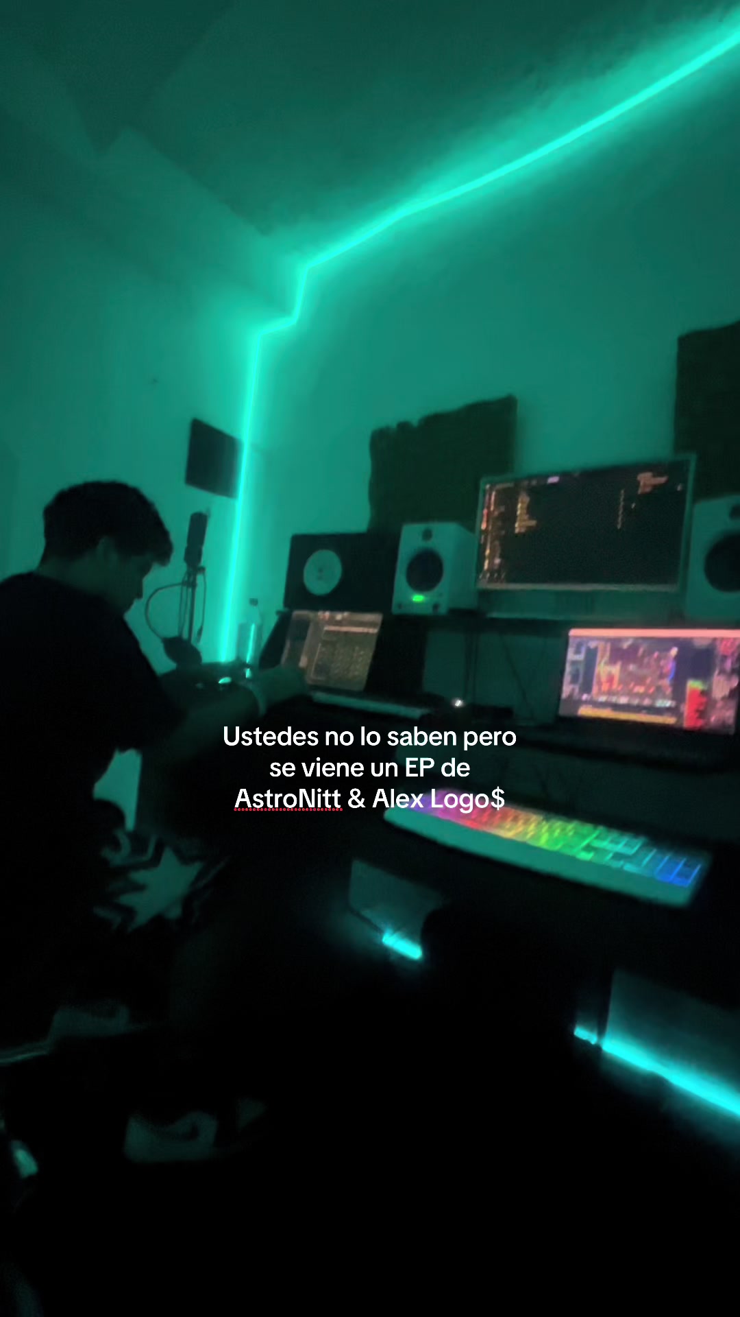 @Alex Logos