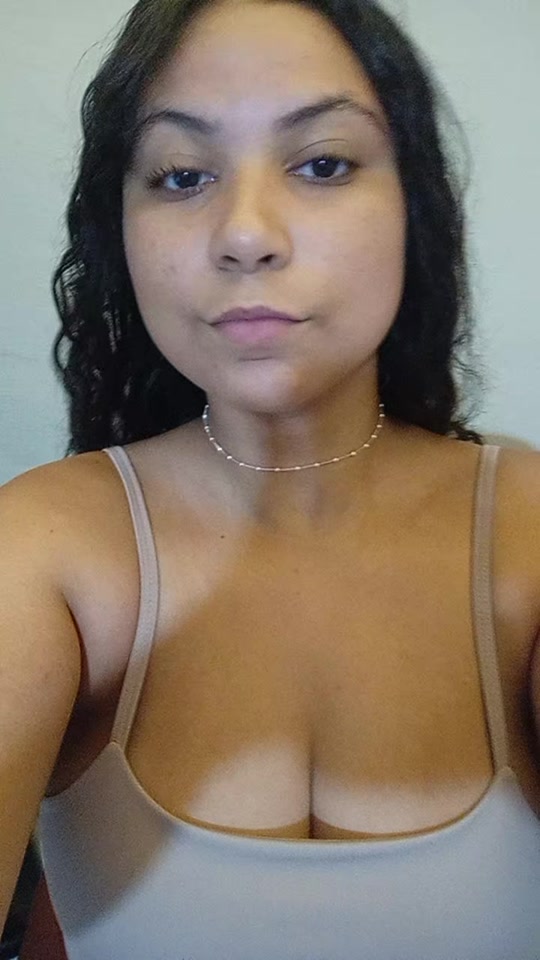 @anavihh