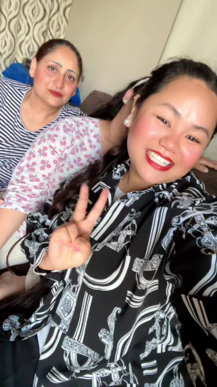 @Meera&trade;️