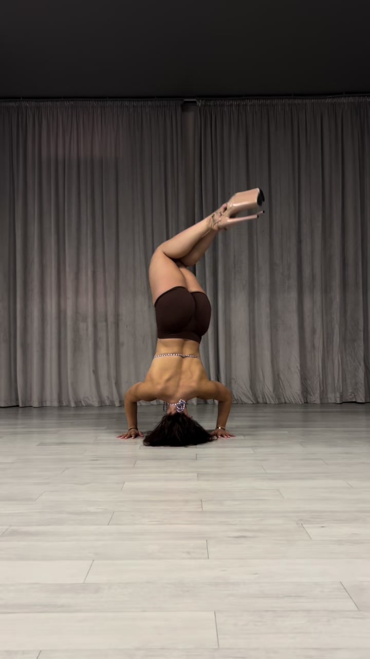 @machinastya