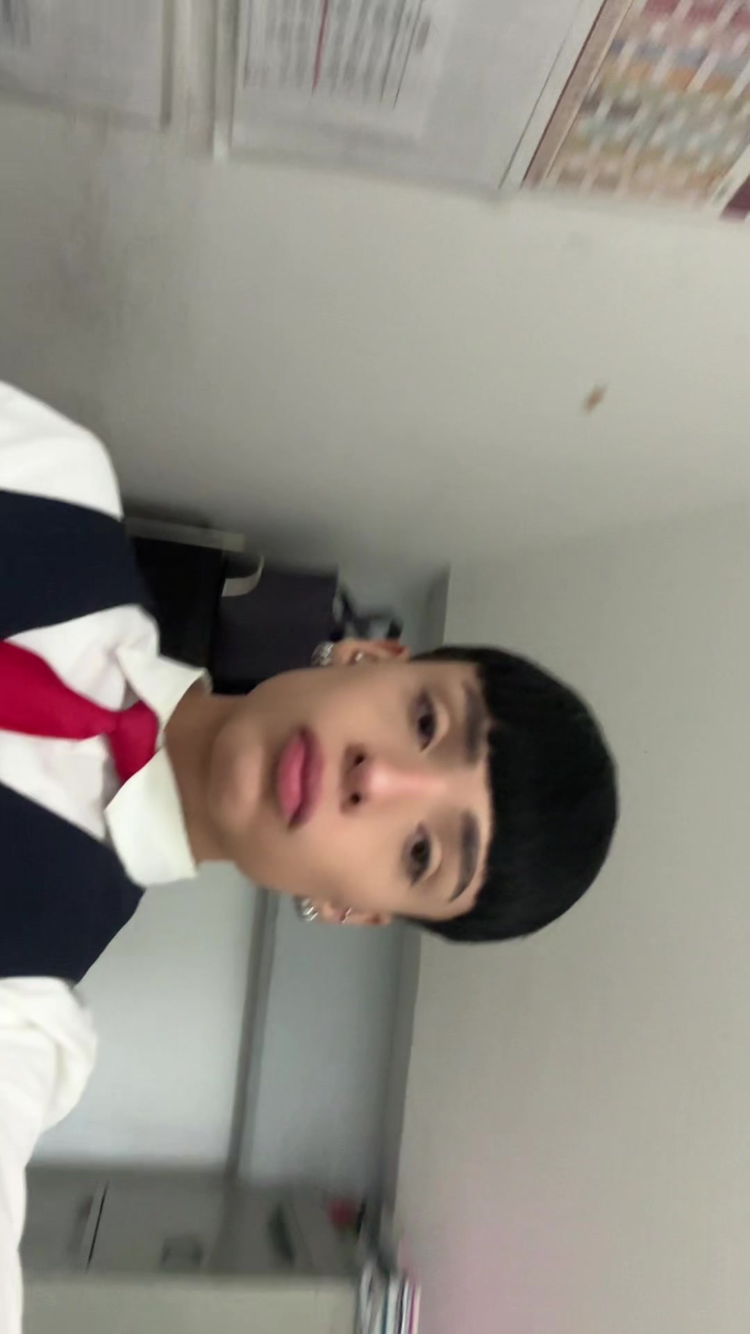 @𝒥.