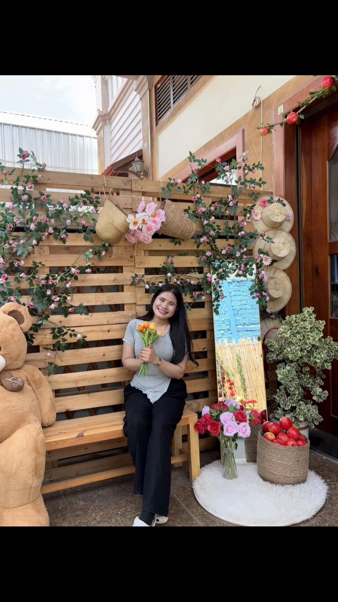 @Yat<3