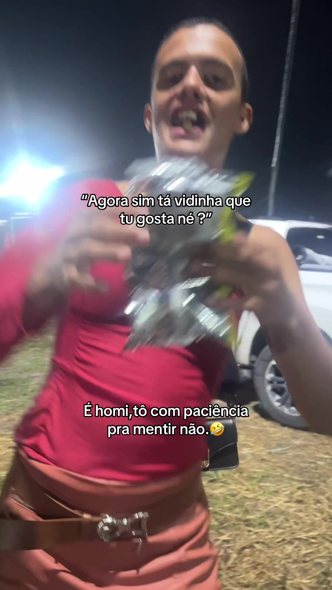 @lavinia gomes
