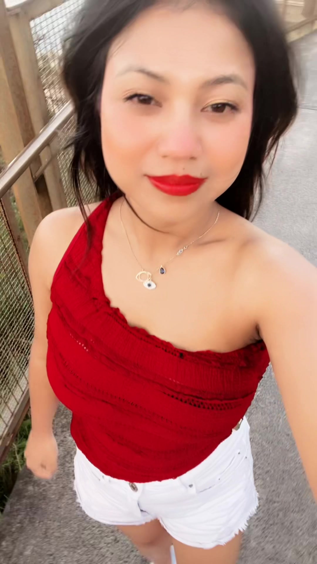 @mandira maharzon