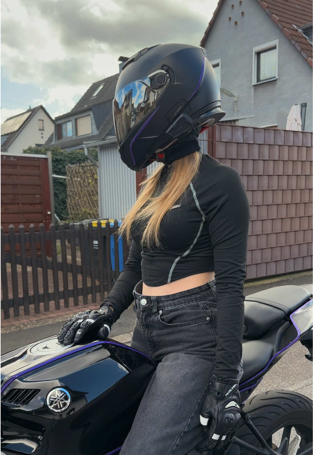 @Bikergirl