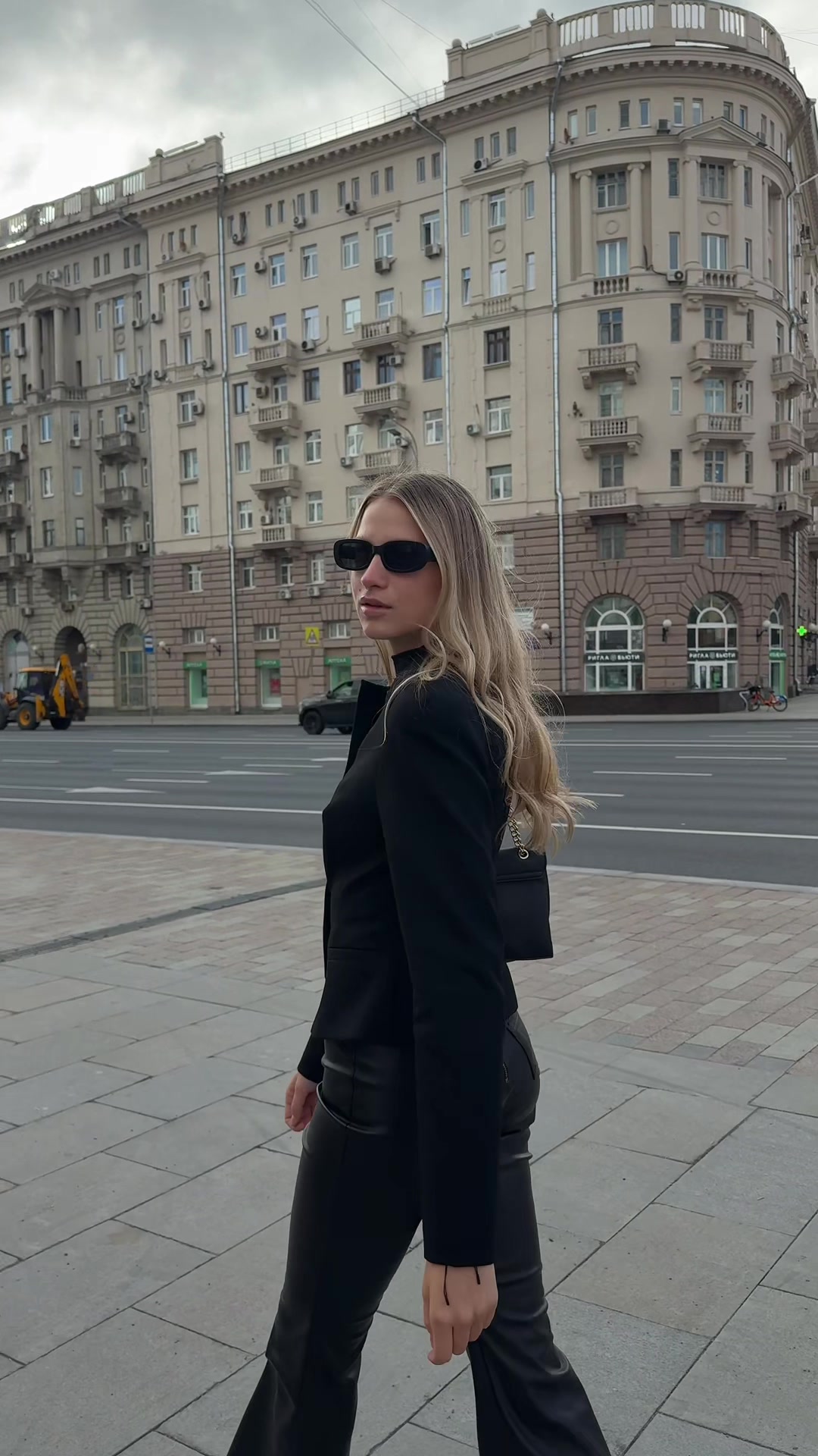 @Кики