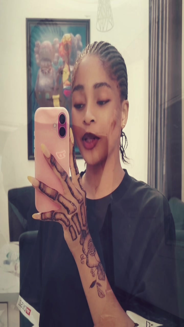 @Pretty asf🌚💕