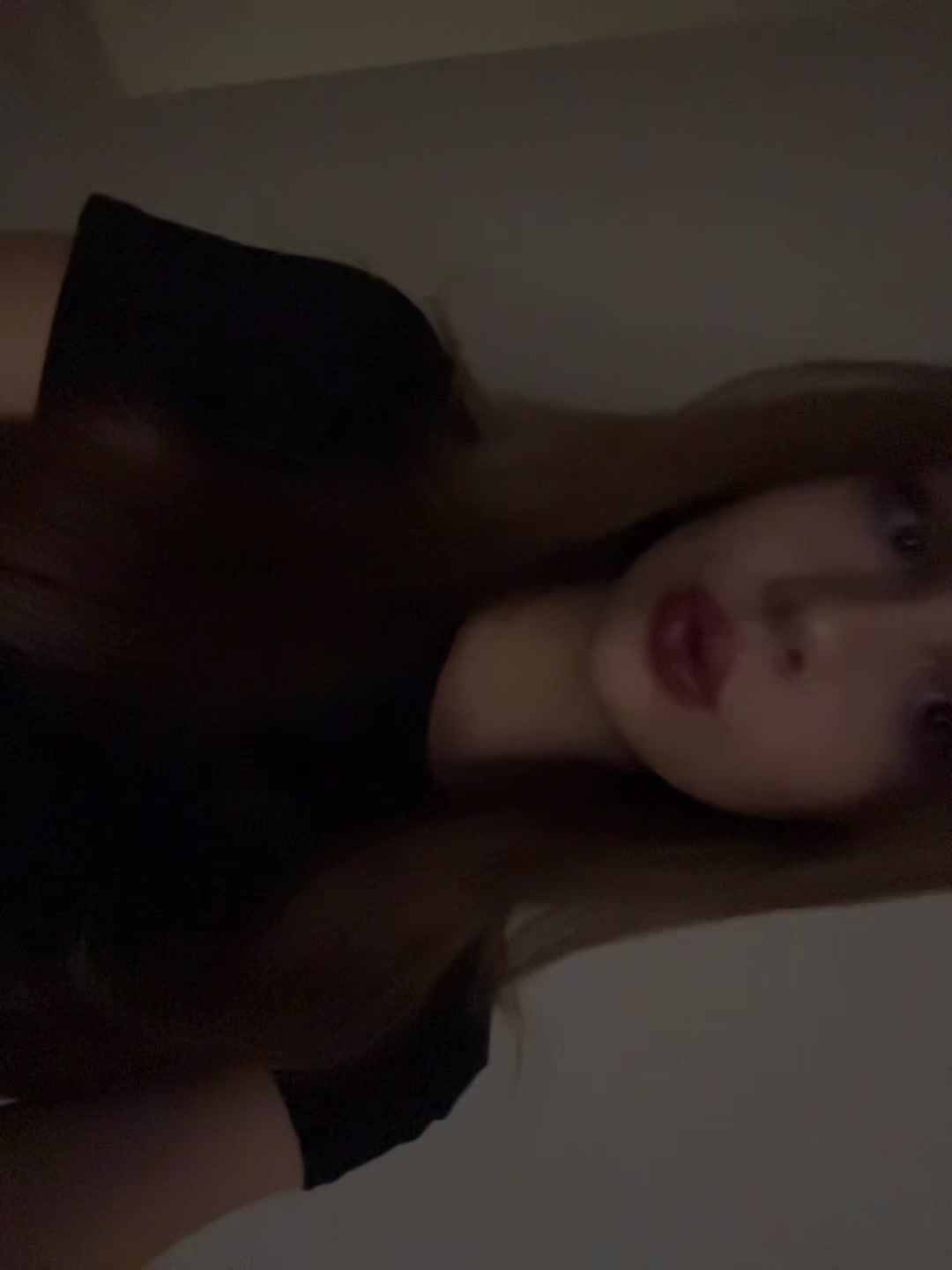 @𝓃𝒾𝓀𝒶𝓉𝒾𝓃𝒦ℒ𝒟