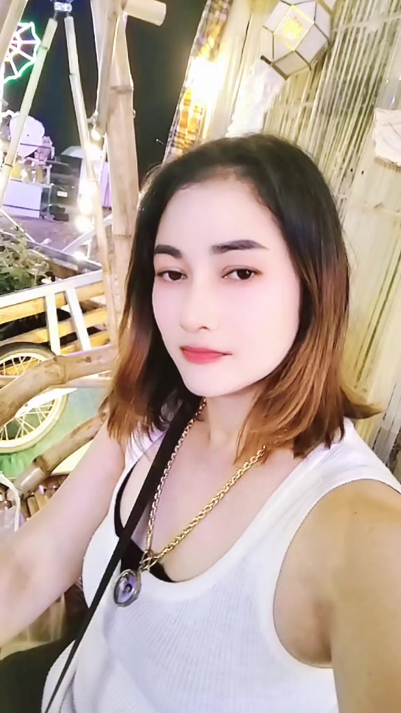@น้ำผึ้ง บ้านมะหิงค์