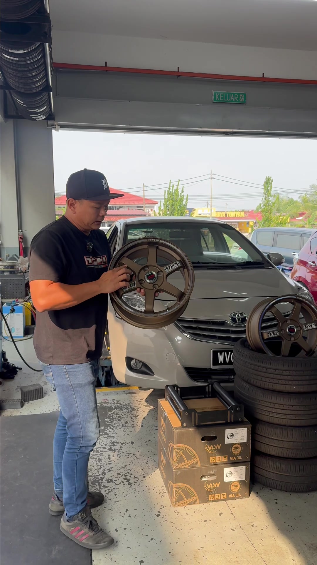 @SPEEDY TYRE JALAN KEBUN