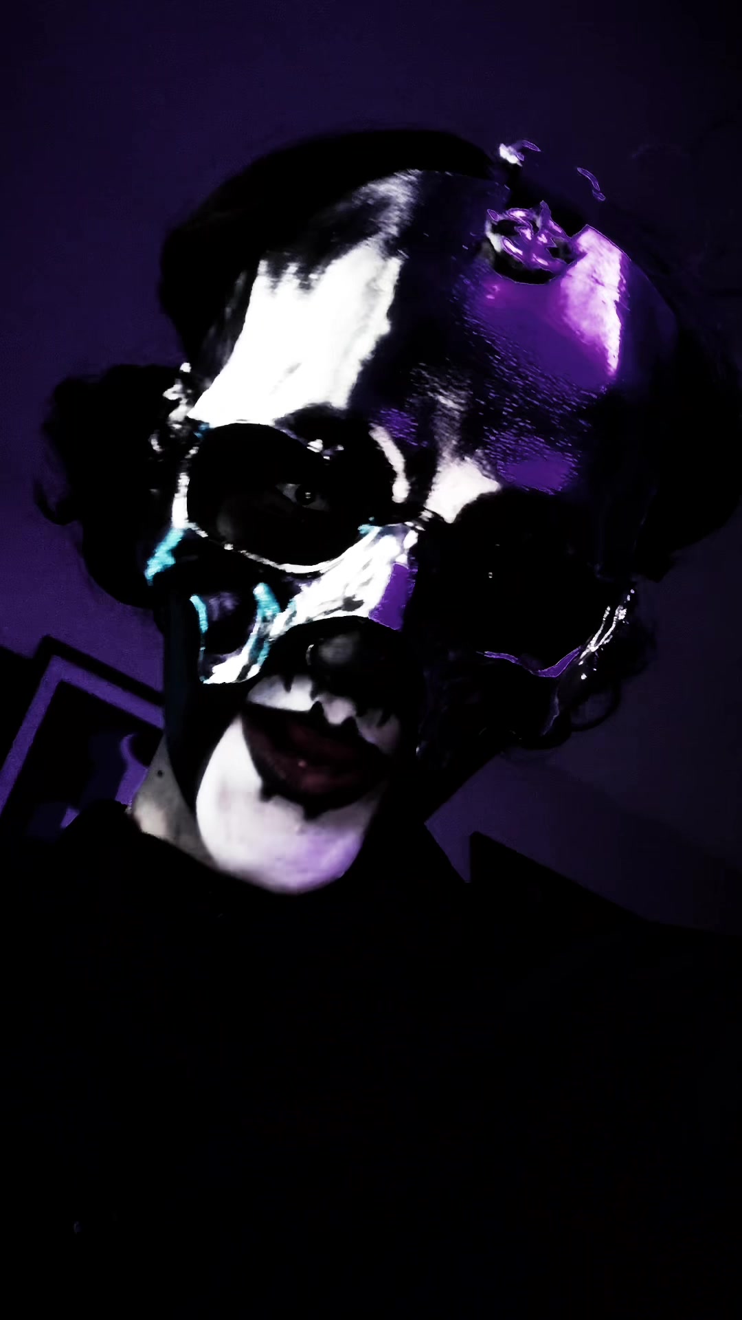 @ᴘᴇʀᴘᴇᴛᴜᴀ’ꜱ ɢʜᴏᴜʟ🩸💜